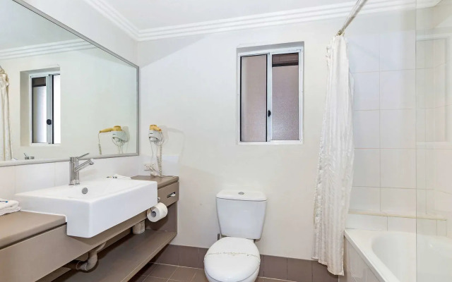 Airport Heritage Motel