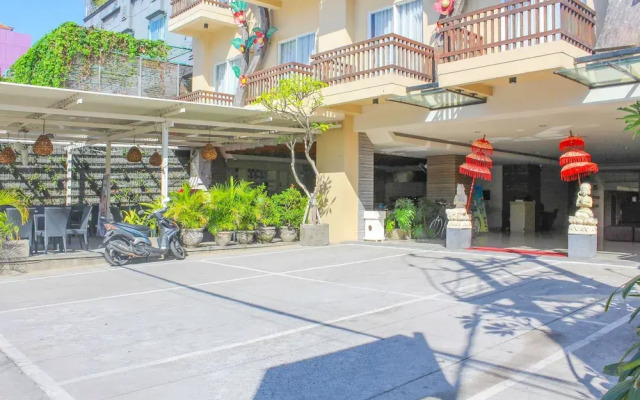 Airy Kuta Kartika Plaza 9 Bali