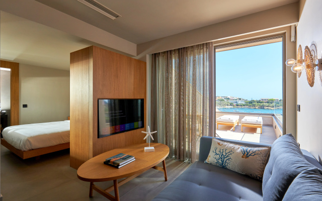 Castello Infinity Suites - Adults Only