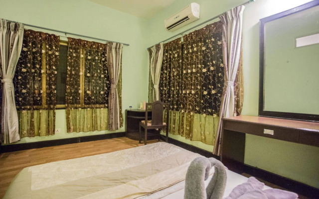 Hotel Ananda Inn