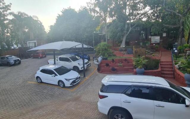 Maroela Guest Lodge