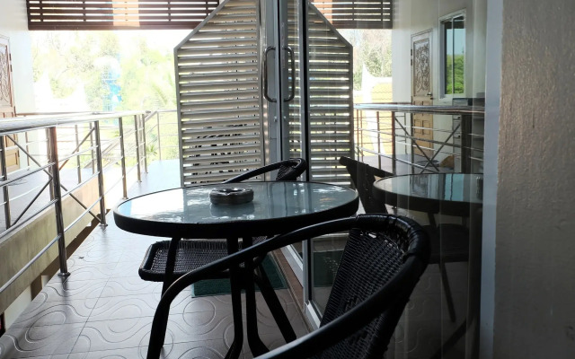 Chilli Hotel & Restaurant