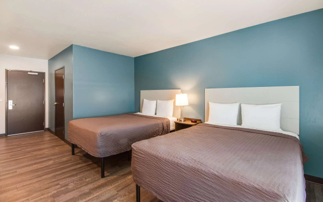 WoodSpring Suites Bakersfield Airport
