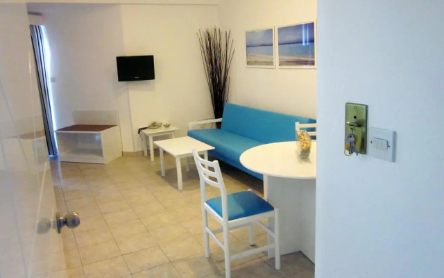 Lantiana Gardens ApartHotel