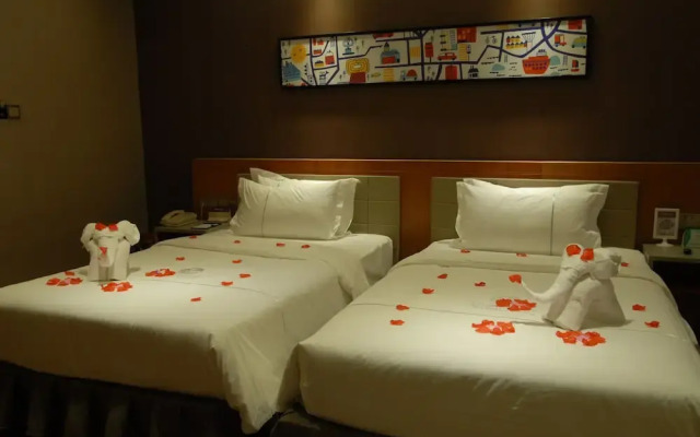 Insail Hotels (Gongbei Port Zhuhai)