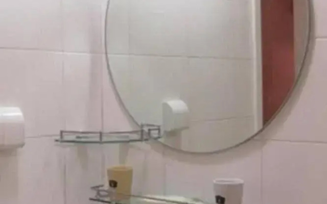 Home Inn Qingdao Hongkong West Road