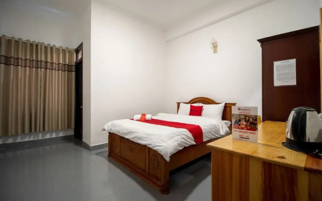 Tata 2 Hotel