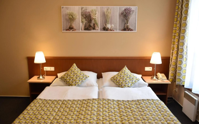 Aparthotel Austria Suites