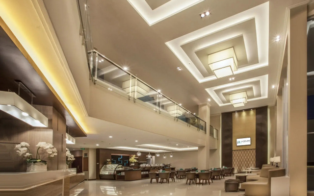 M Premiere Hotel