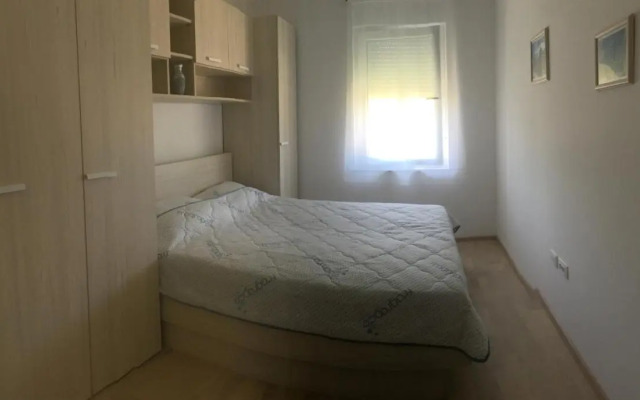 Holly apartman