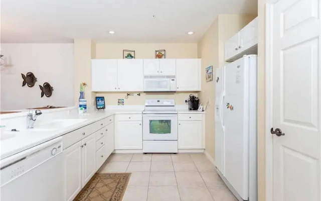 Canopy Walk 1012 - Three Bedroom Condo