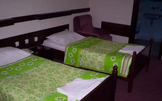 Yakut Hotel