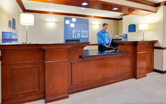 Holiday Inn Express Hotel & Suites Barrie by IHG