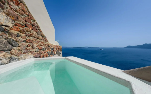 Nano Oia Canaves