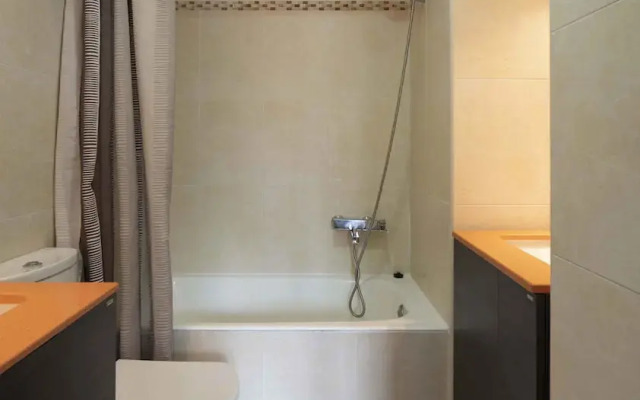 Bilbao By The Sea Ii