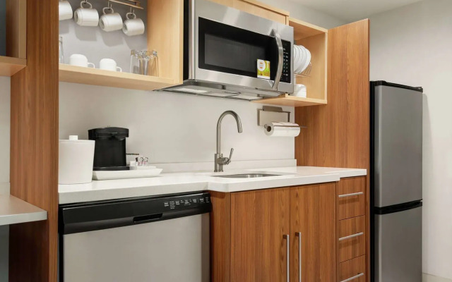 Home2 Suites by Hilton Woodbridge Potomac Mills