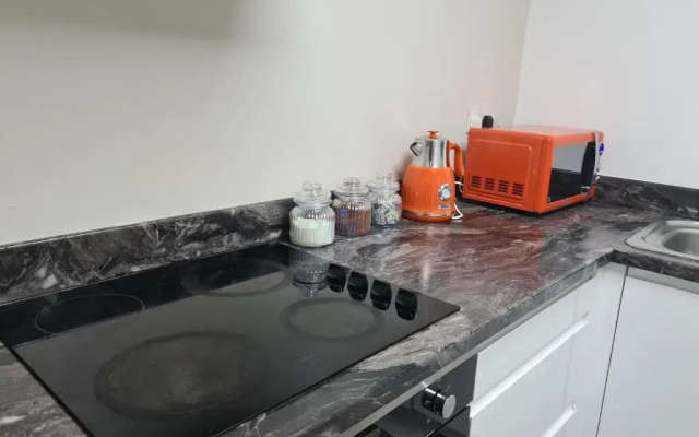 West Street 3-Bed 3-Ensuite Apartment Leicester