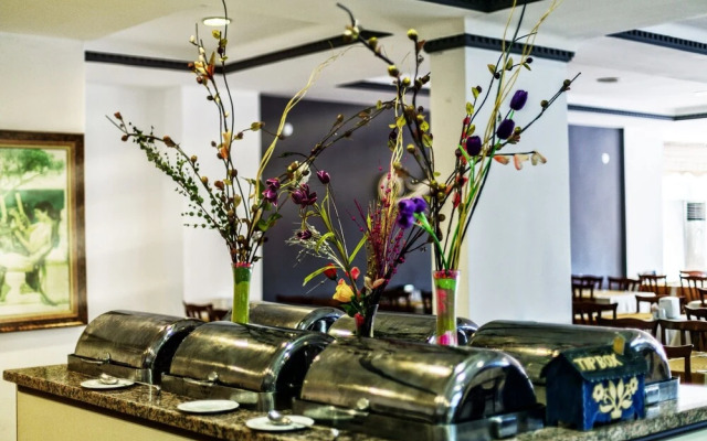 Nergos Garden Hotel