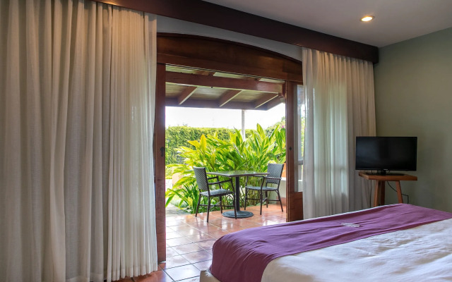 Alta Las Palomas Hotel