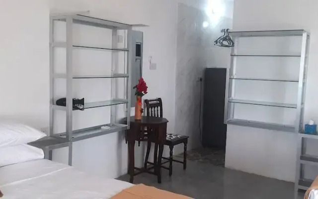 Game Fish Apartment