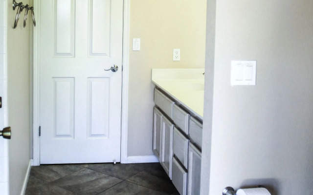 Avalon - 4 Bedroom Home - Scottsdale