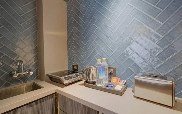 Empire Platinum Suites