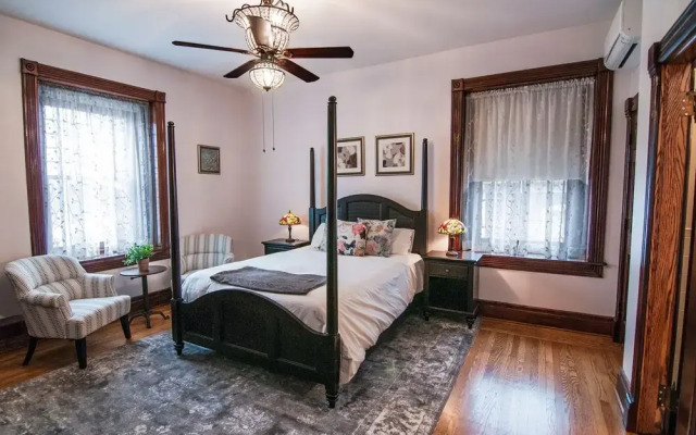 George Washington Wood Bed & Breakfast