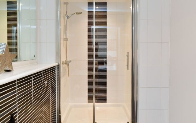 Meridian Quay Apartments