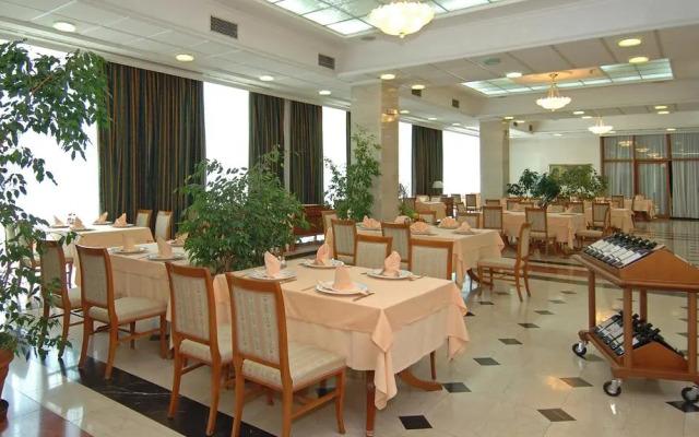 Aleksandar Palace Hotel & Spa