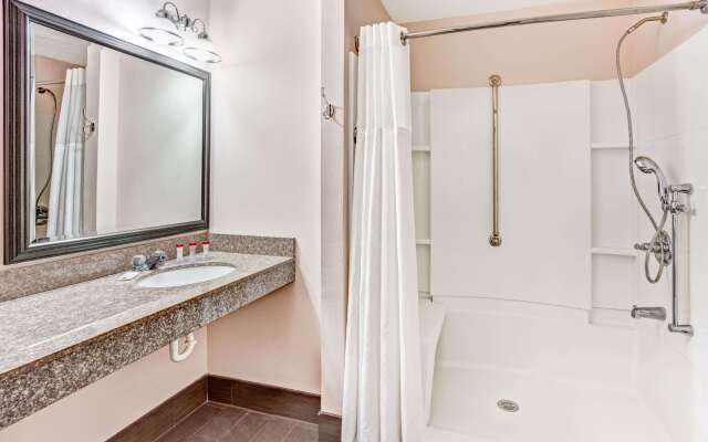 Ramada by Wyndham Murfreesboro