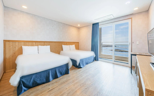 Hotel 52