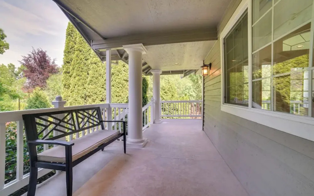 Issaquah Retreat Near Lake Sammamish State Park!