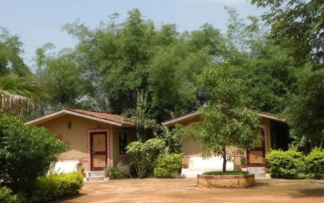 WelcomHeritage Bandhavgarh Jungle Lodge
