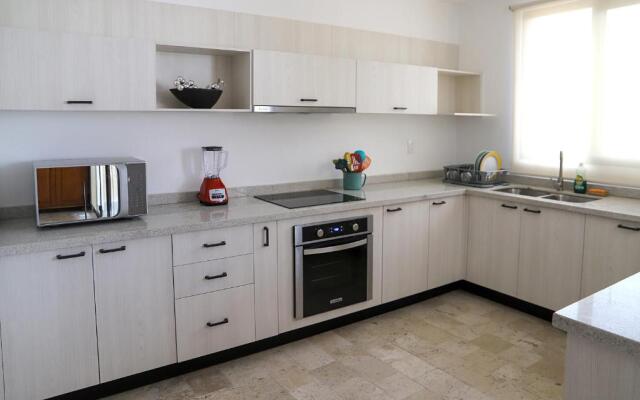 Casa en hermoso condominio La Luminaria I20