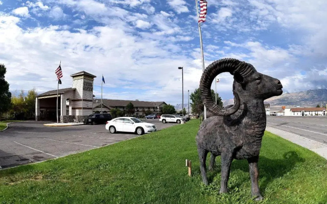 Prospector Hotel and Casino