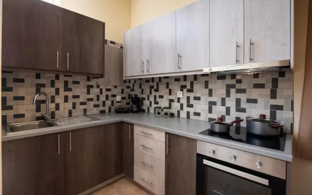 Modern Apartment 15 mins from the town of Lefkas