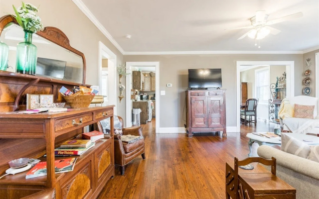 Cumberland Ave - 214