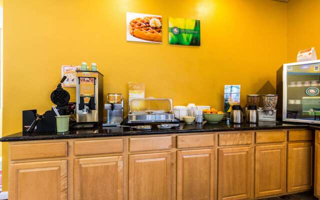 Quality Inn University near Downtown