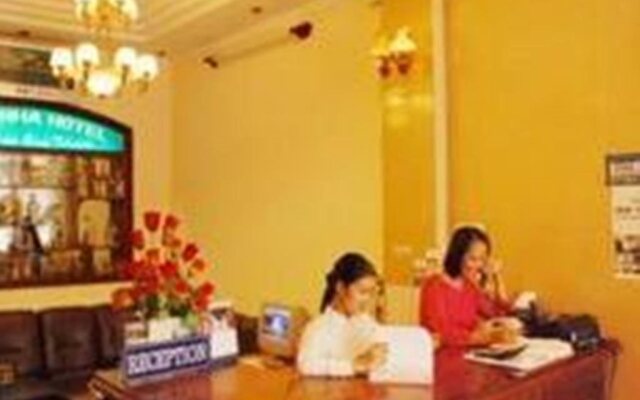 Phong Nha Hotel Hue