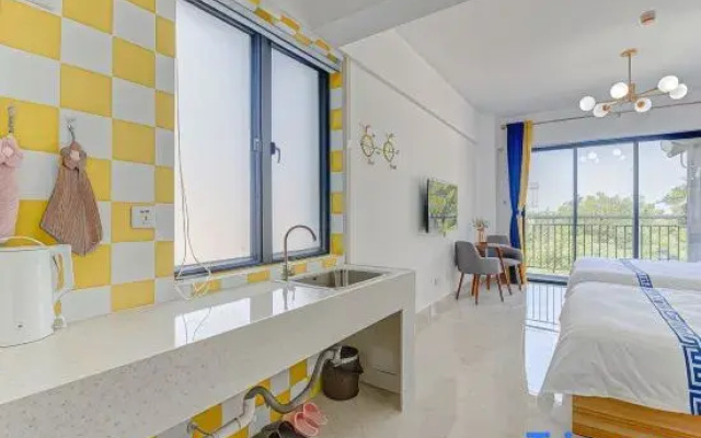 Zhuhai Wailingding Peninsula Apartment