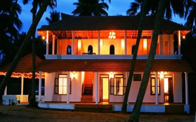 Pozhiyoram Beach Resort