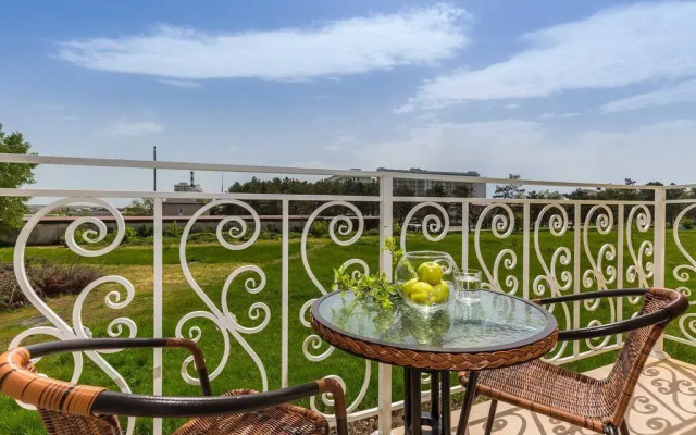 Апартаменты Villa La Melia (Вилла Ла Мелиа)