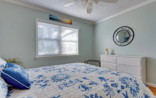 Serene Pensacola Vacation Rental w/ Gas Grill