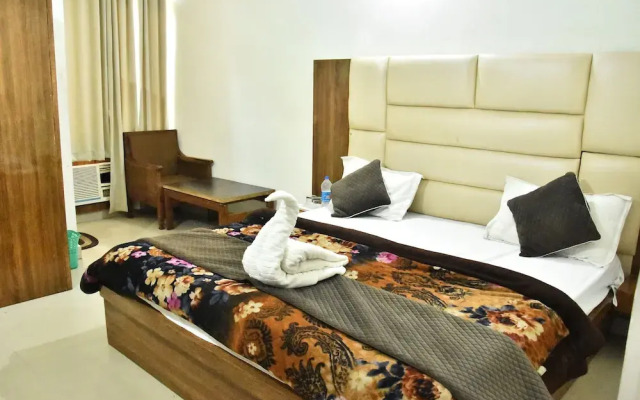 Hotel Neelkanth Mahadev Hotel & Resorts