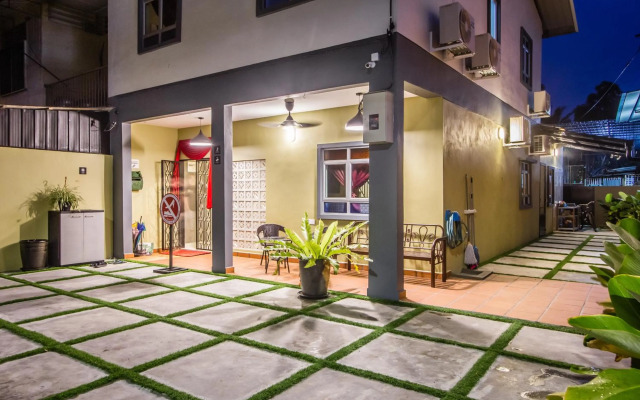 Explore 5BR Gardenhouse Retreats (Free Parking)