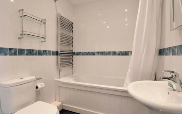 Apartment Portuan Pomaia 39085