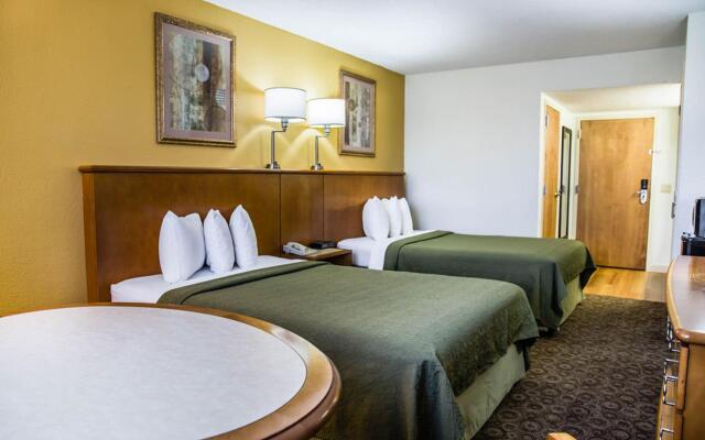 Quality Inn & Suites Near the Theme Parks