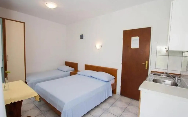 Apartments Juri - 60 m from sea