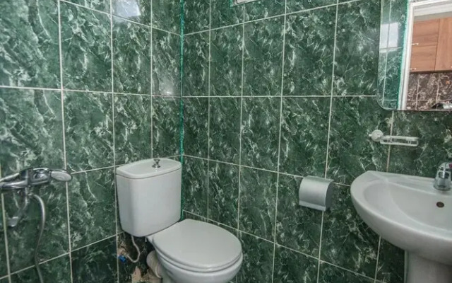 Отель «Космос»