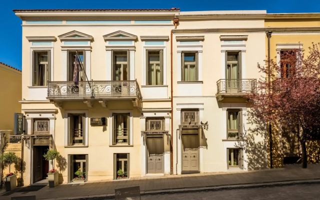 Maison Grecque